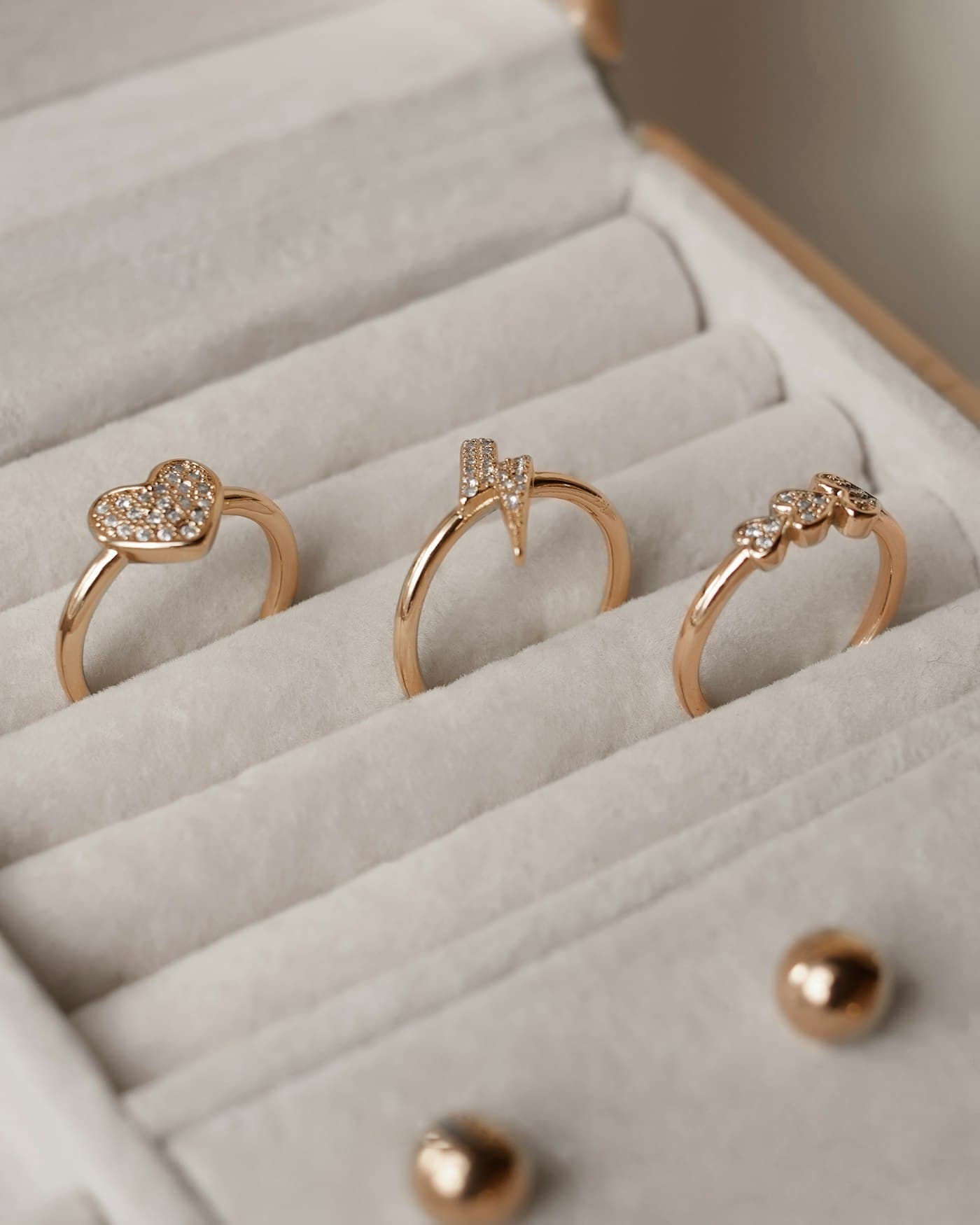 Rings — handmade in gold at Simoni Gold